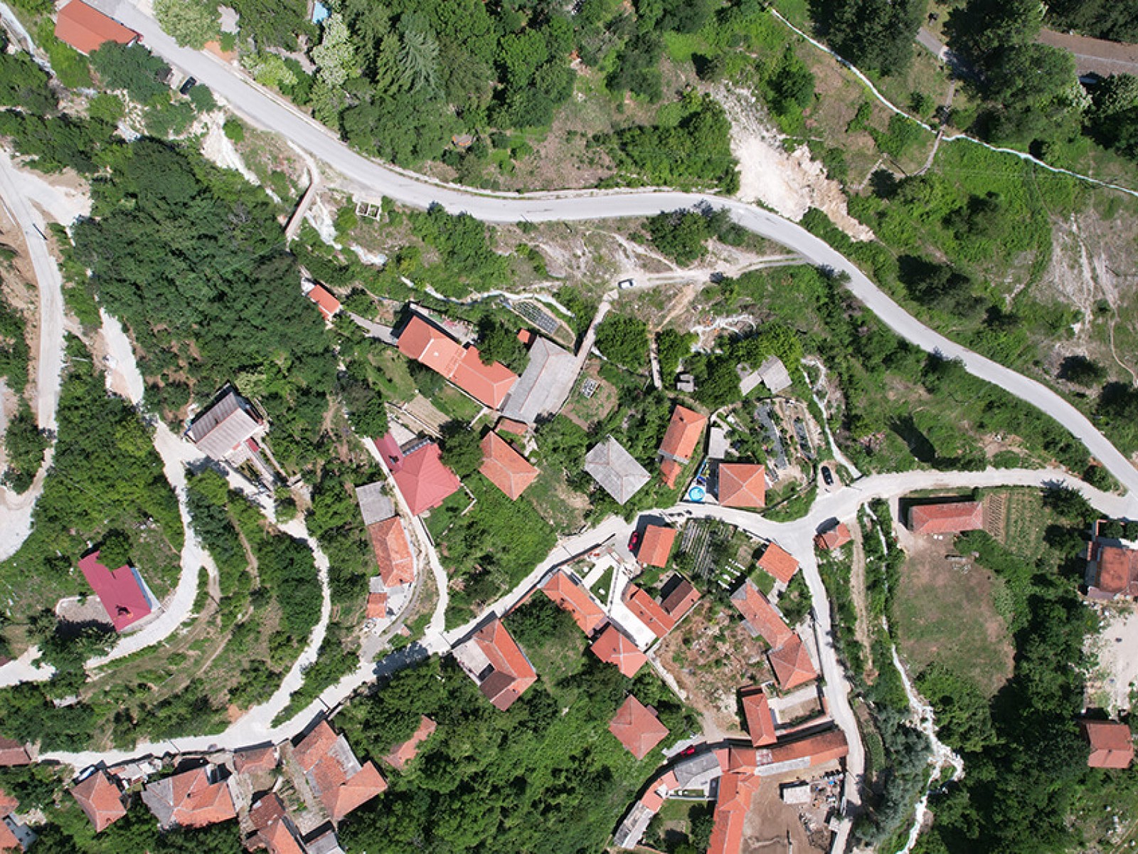 Изградба на локални улици во с.Баниште Општина Дебар